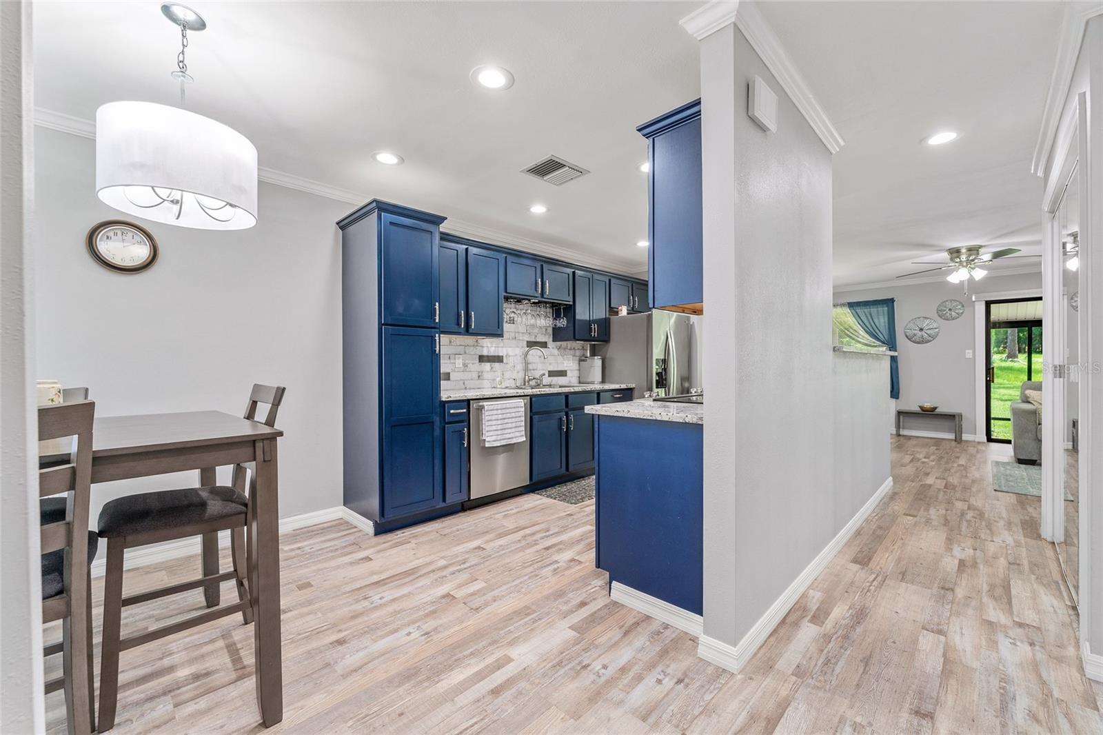 RAINBOW SPGS COUNTRY CLUB ESTATE - Residential Lease