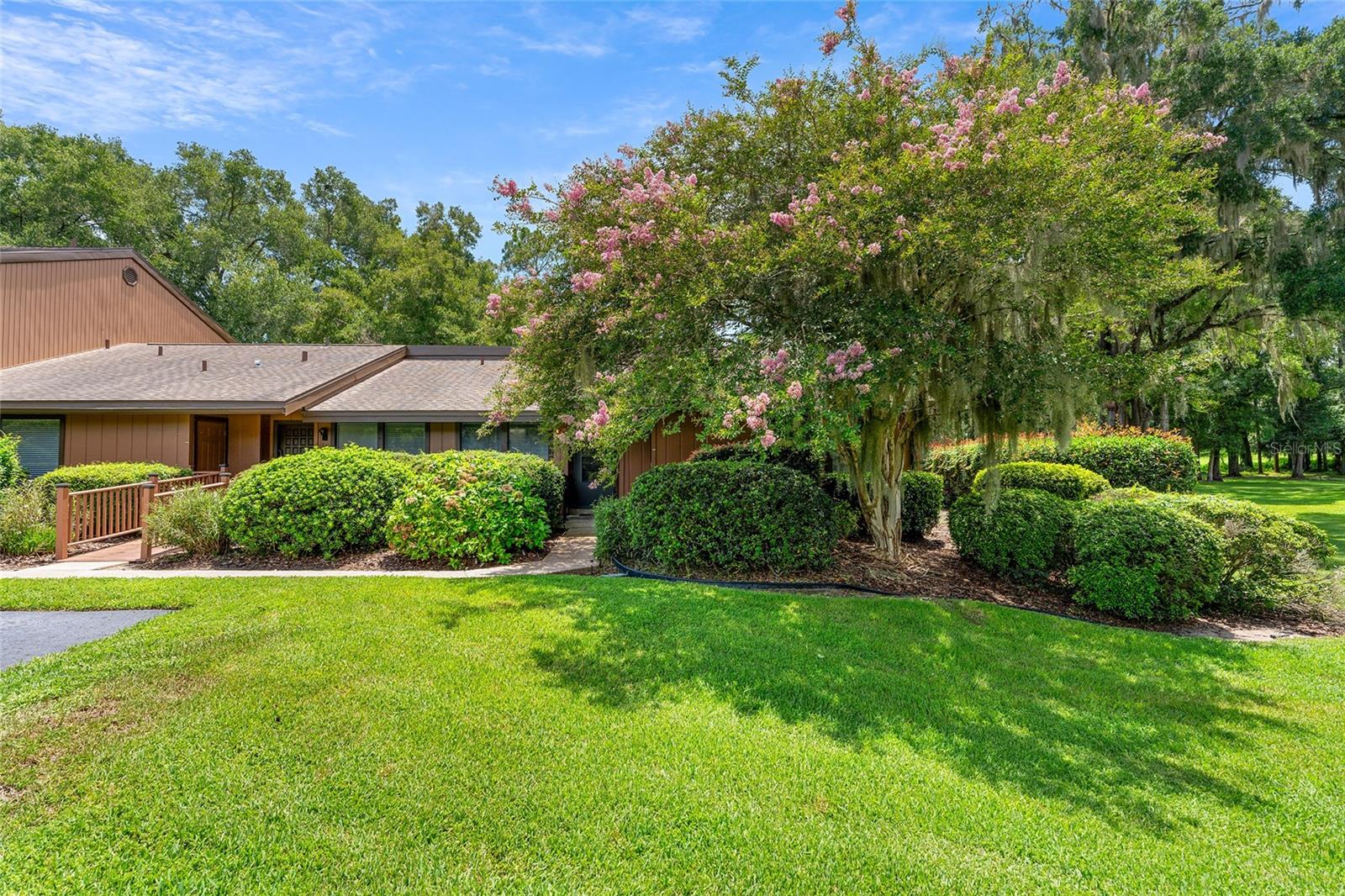 RAINBOW SPGS COUNTRY CLUB ESTATE - Residential Lease