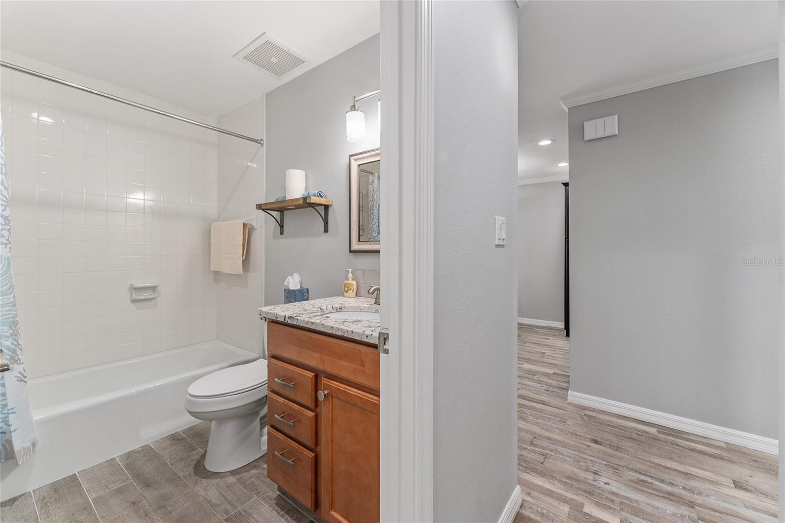 RAINBOW SPGS COUNTRY CLUB ESTATE - Residential Lease