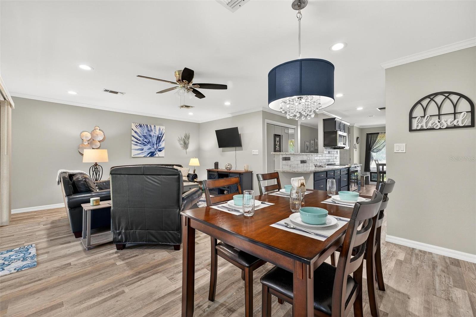 RAINBOW SPGS COUNTRY CLUB ESTATE - Residential Lease