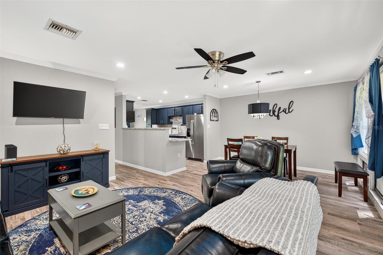 RAINBOW SPGS COUNTRY CLUB ESTATE - Residential Lease