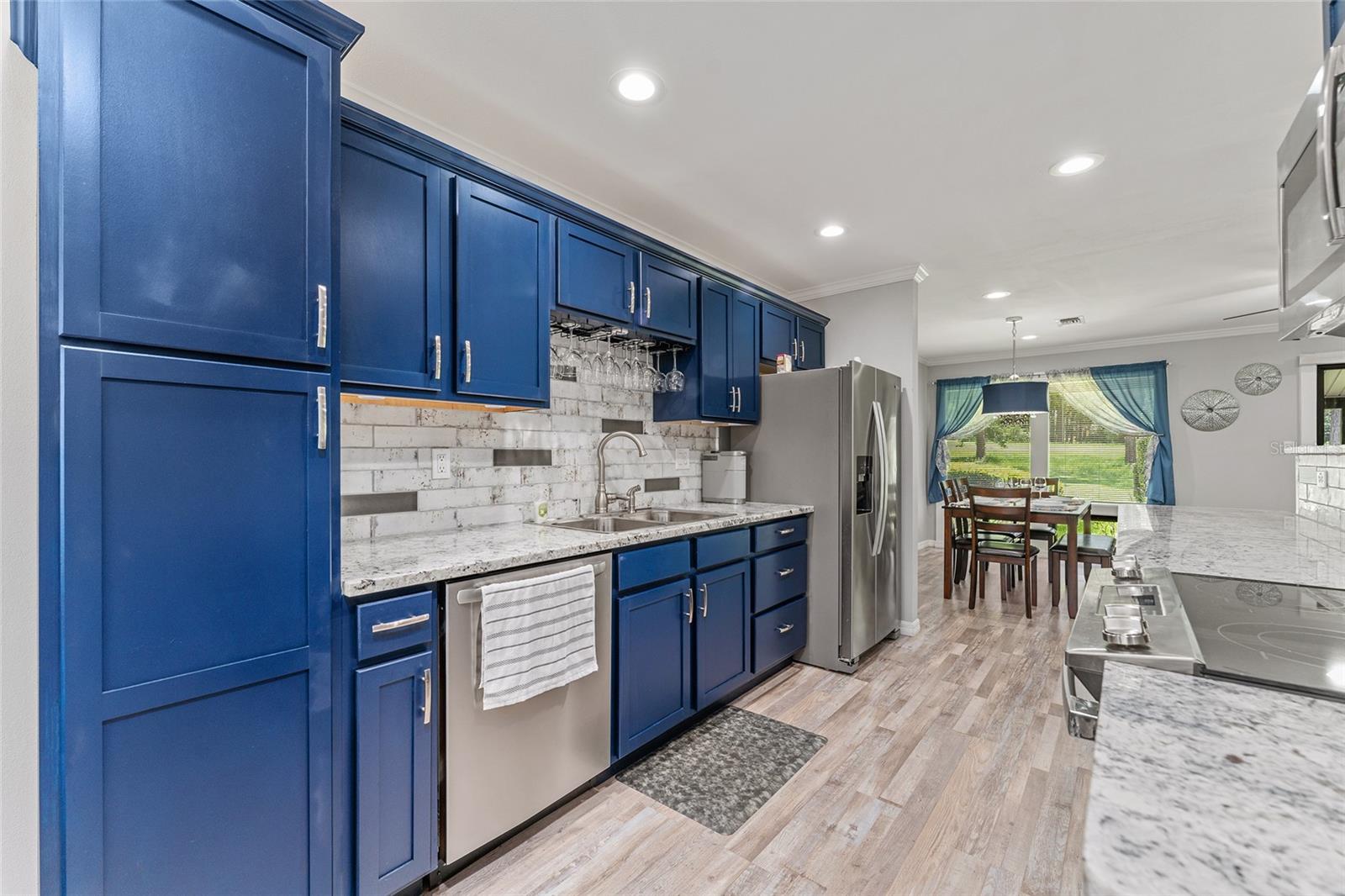 RAINBOW SPGS COUNTRY CLUB ESTATE - Residential Lease