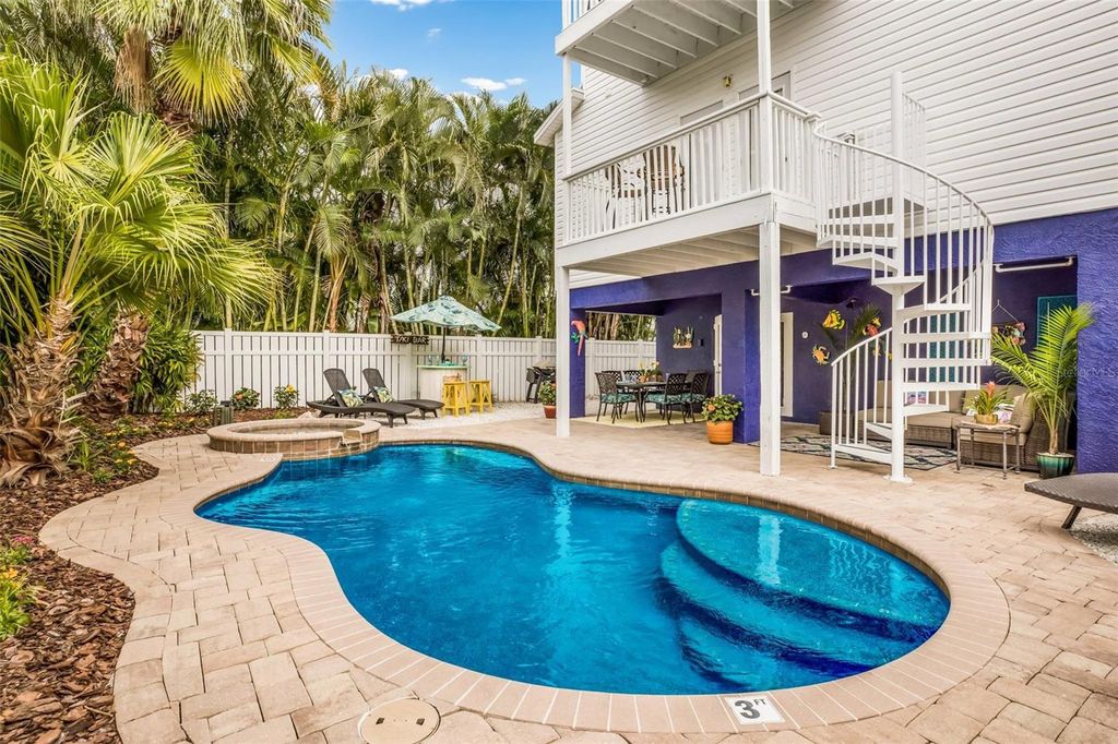 Photo of 318 64th Street, Holmes Beach, FL 34217 (MLS # A4648919)