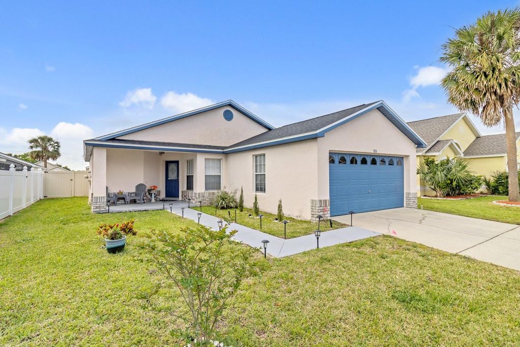 Photo of 7830 Myrtle Oak Lane, Kissimmee, FL 34747 (MLS # S5141645)