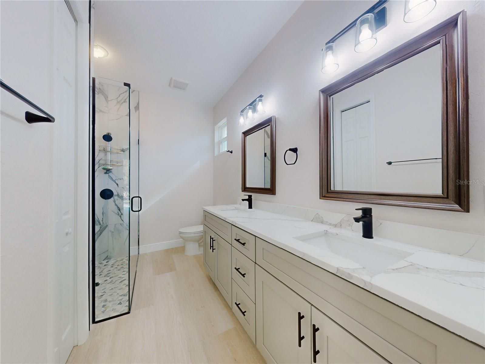 ROLLING HILLS UN 01 - Residential