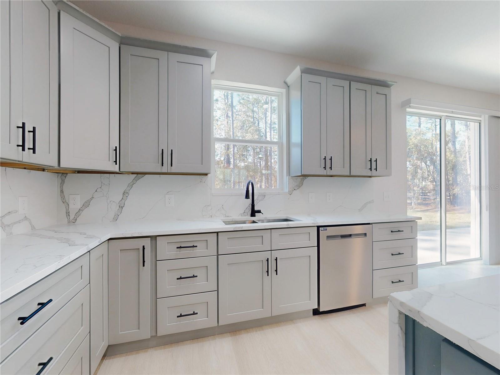 ROLLING HILLS UN 01 - Residential