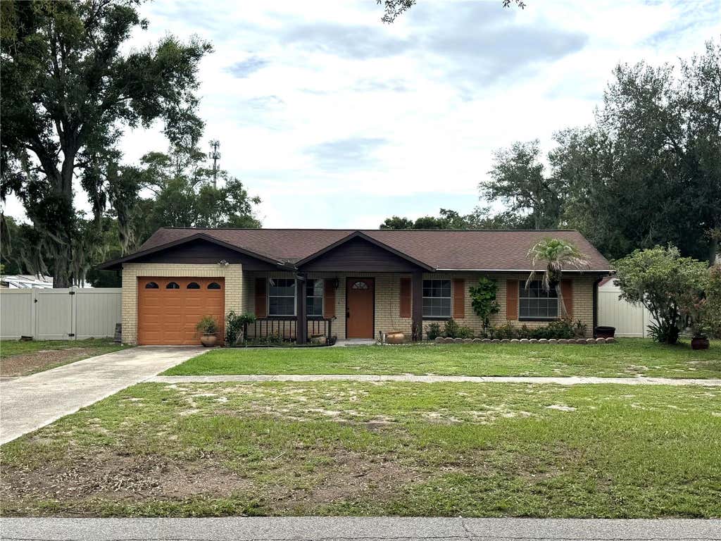 Photo of 1312 N Taylor Road, Brandon, FL 33510 (MLS # TB8536336)