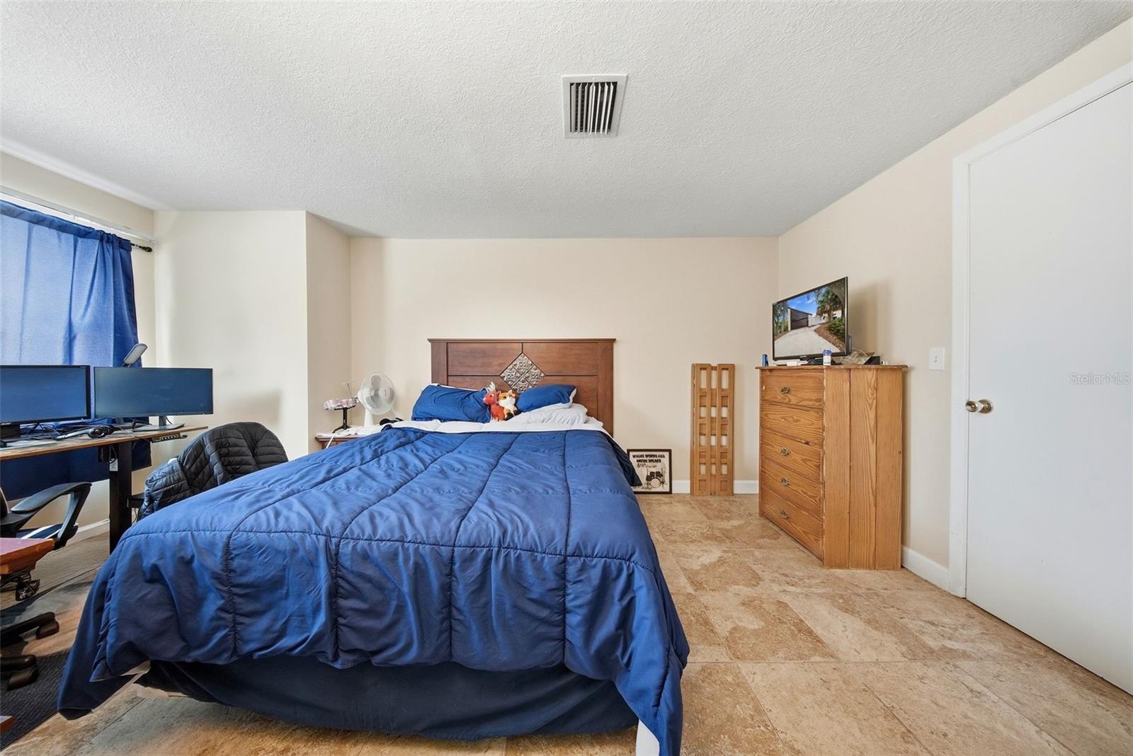 BEACON WOODS VILLAGE - Residential