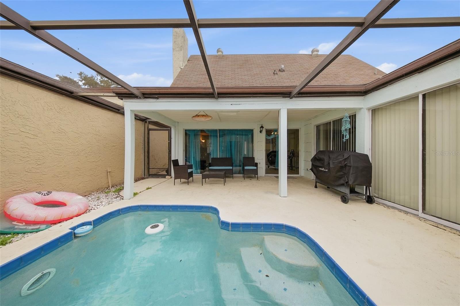 BEACON WOODS VILLAGE - Residential