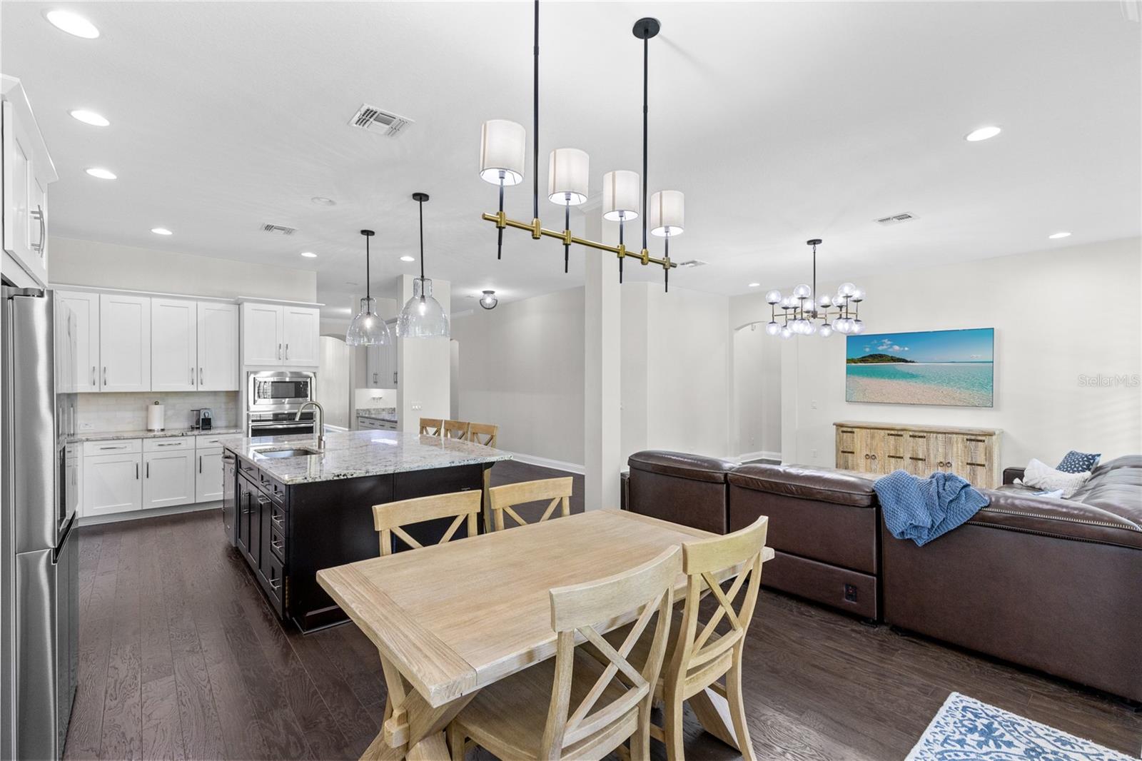 LAUREATE PARK - Residential