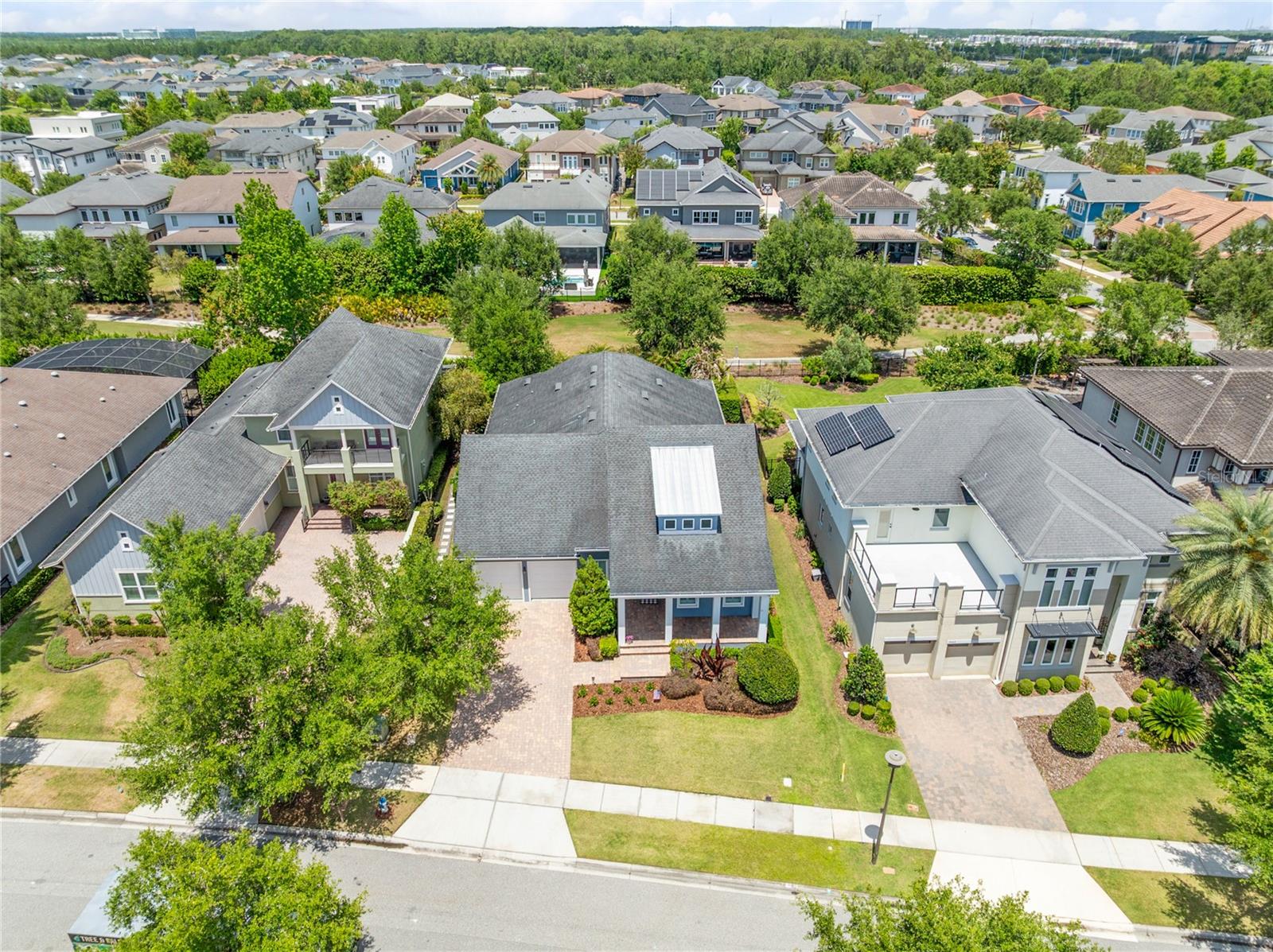 LAUREATE PARK - Residential
