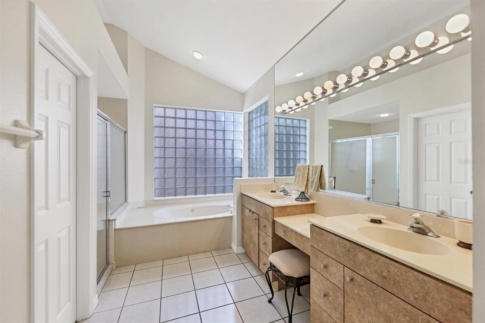 UNIVERSITY PARK - Residential