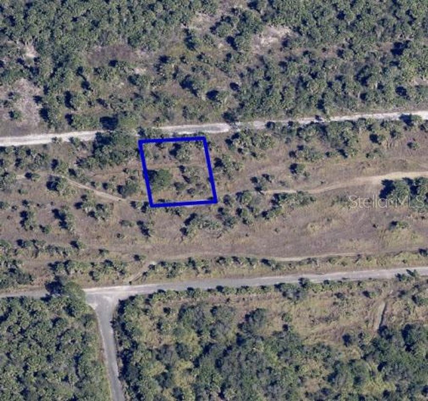 Attention all builders, investors or anyone looking to do a new build in Palm Bay. 80x125 buildable lot. Take advantage of the relatively low pricing now, it wont last forever.