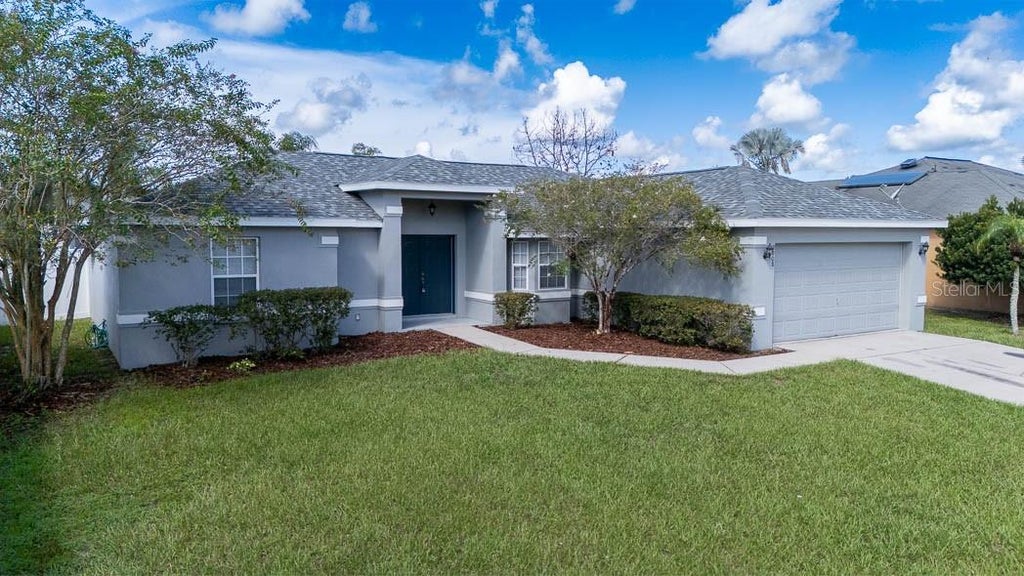 Photo of 2908 Coach Lamp Road, Mulberry, FL 33860 (MLS # P4939852)