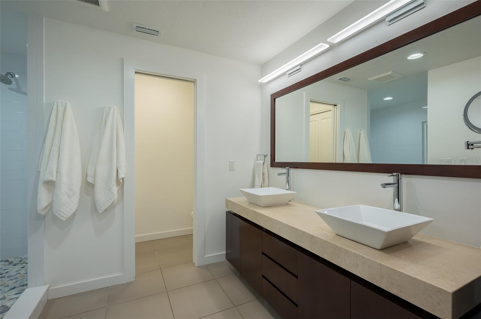 SIESTA BEACH - Residential