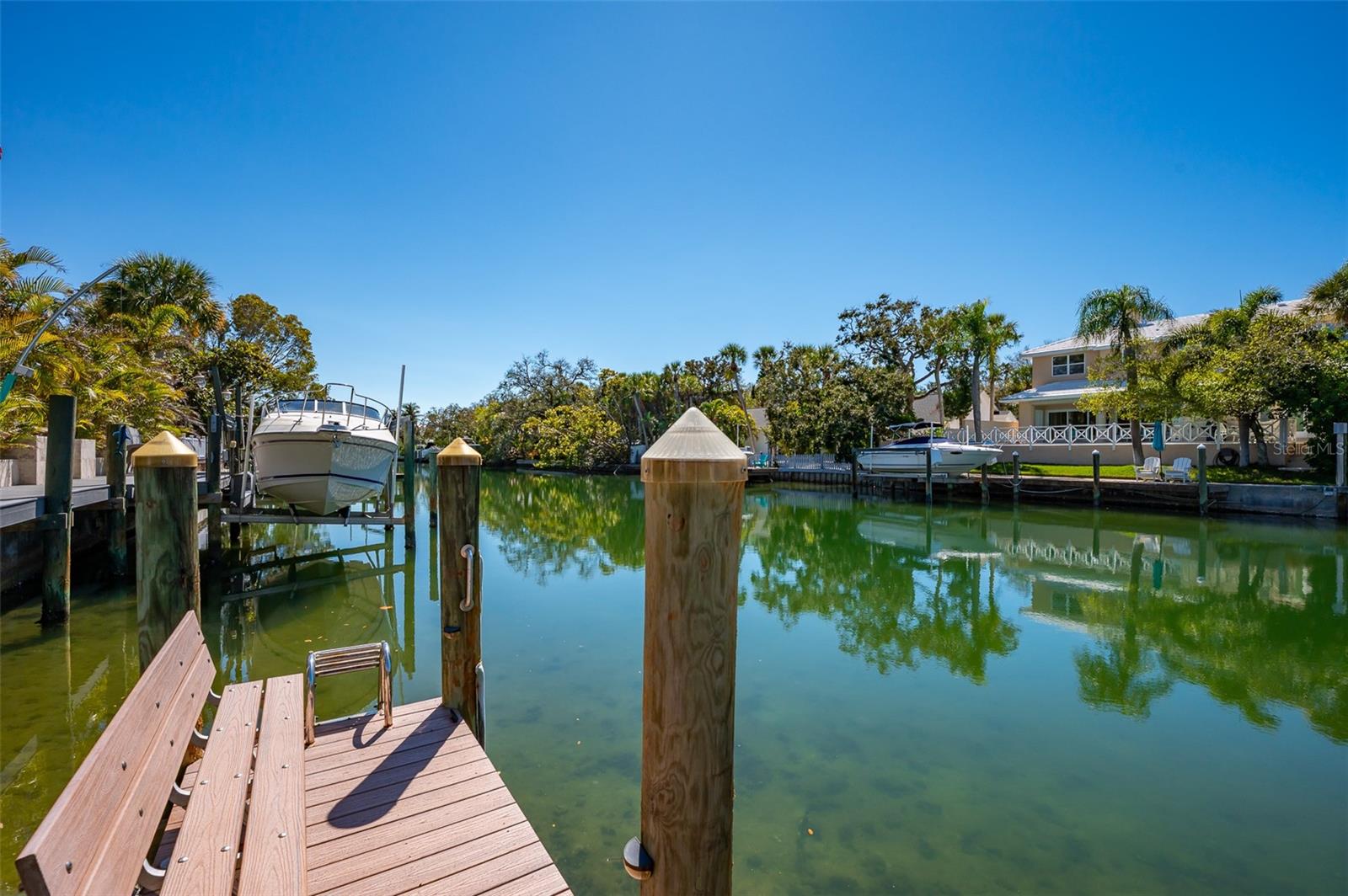 SIESTA BEACH - Residential
