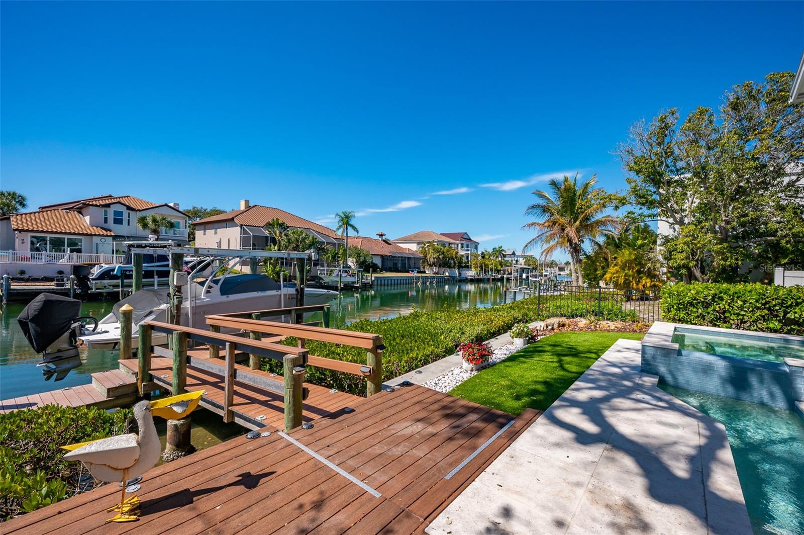 SIESTA BEACH - Residential