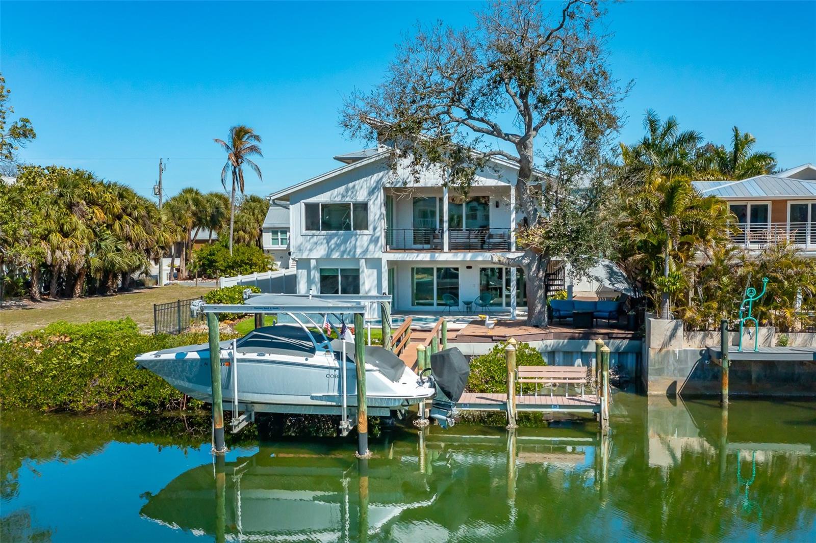 SIESTA BEACH - Residential