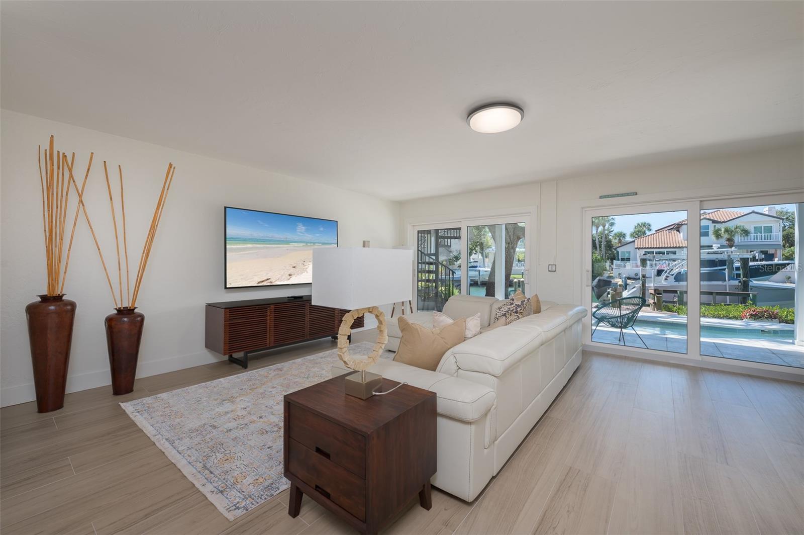 SIESTA BEACH - Residential