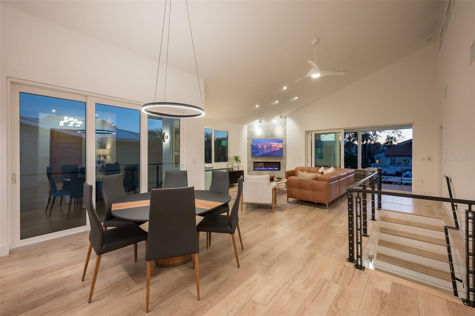 4938 COMMONWEALTH DRIVE