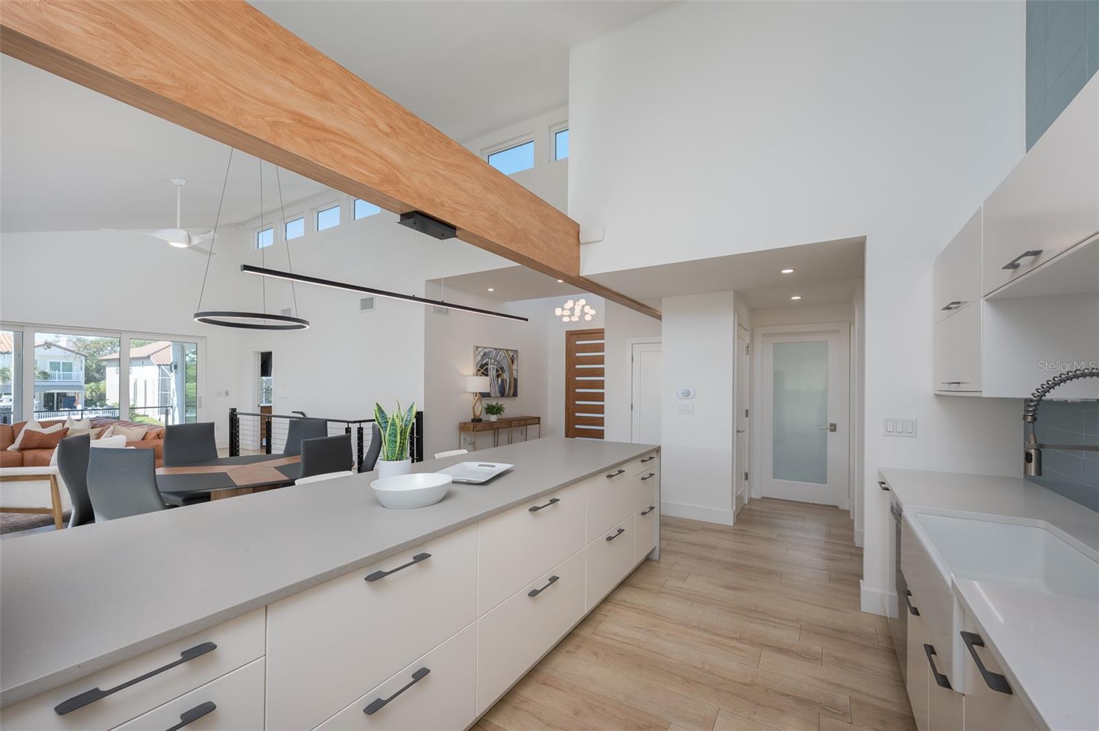 SIESTA BEACH - Residential