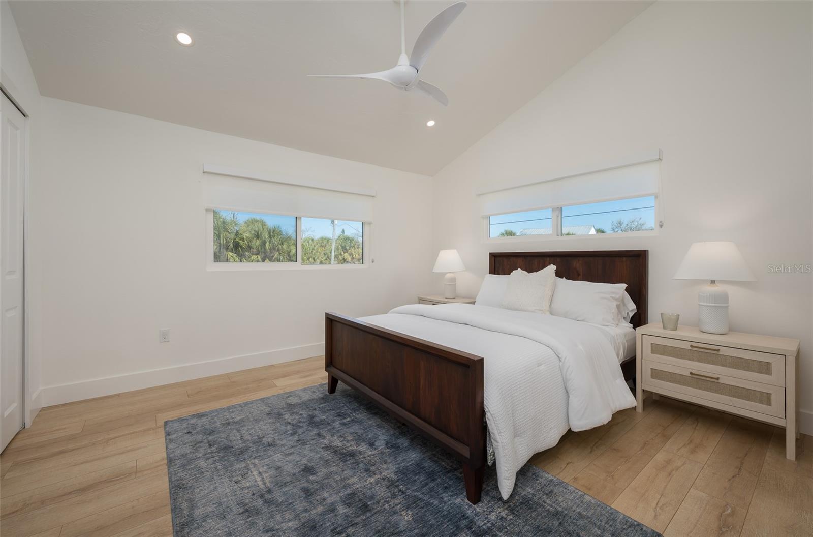 SIESTA BEACH - Residential