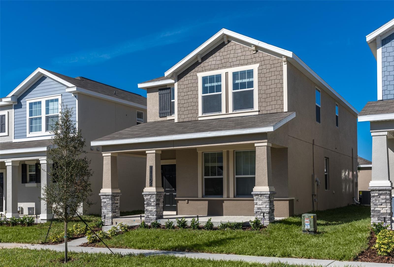 STOREY GROVE 25 TH - Residential