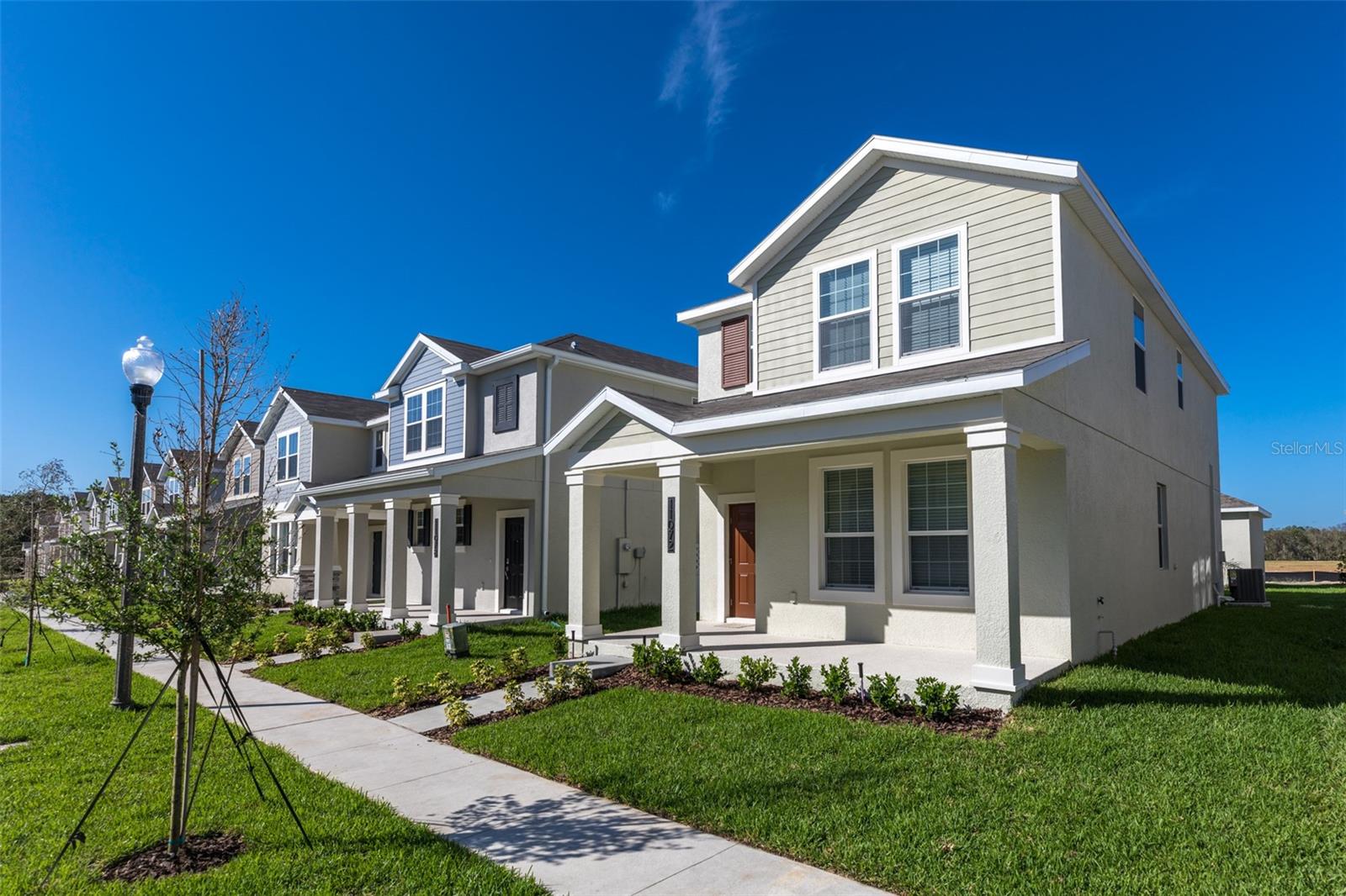 STOREY GROVE 25 TH - Residential