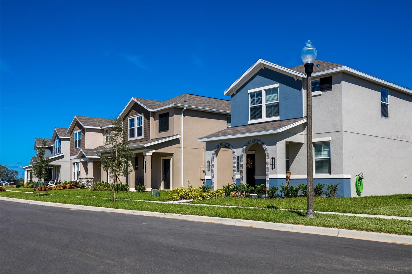 STOREY GROVE 25 TH - Residential