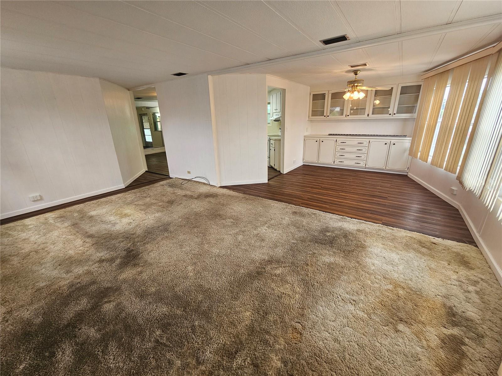 CASA LOMA MOBILEHOME - Residential