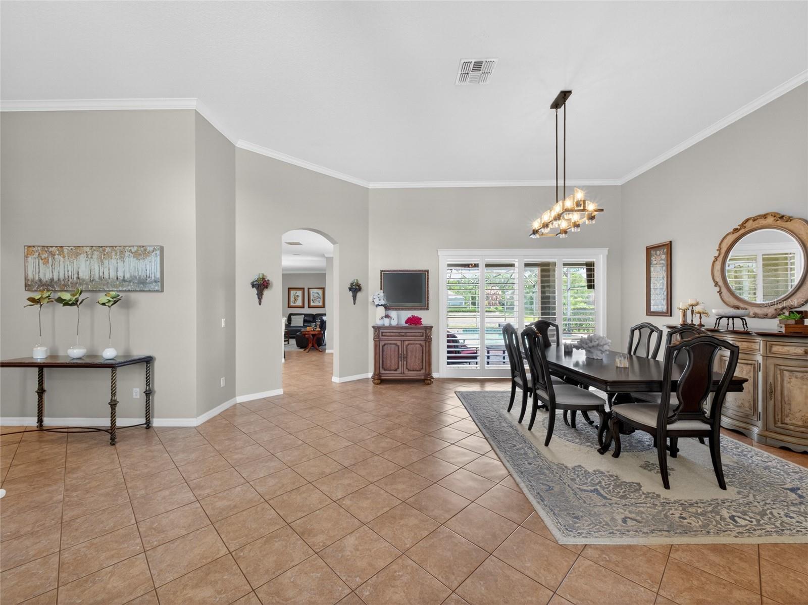 OAKS WINDERMERE 47/57 - Residential