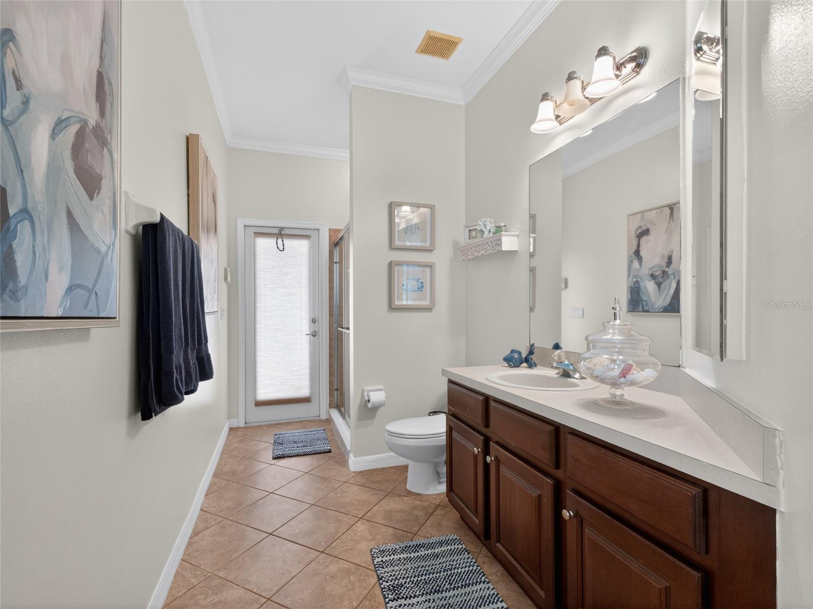 OAKS WINDERMERE 47/57 - Residential