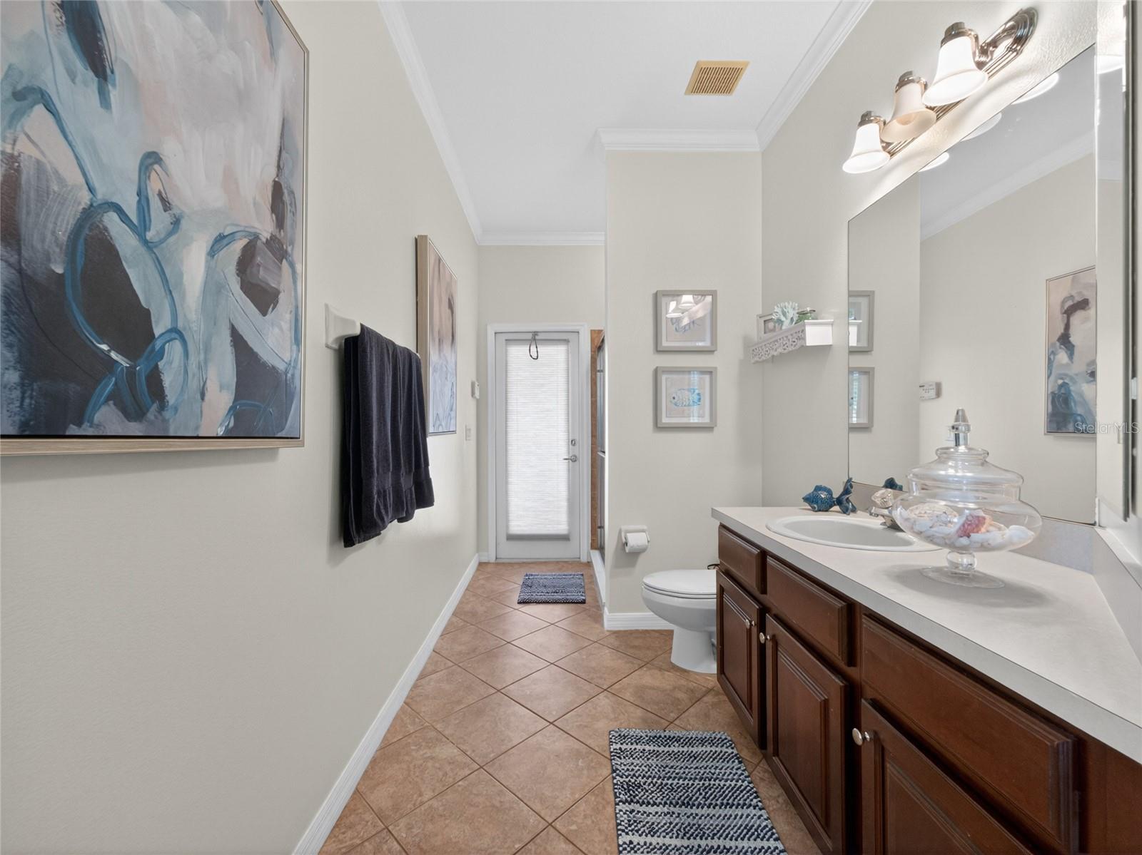 OAKS WINDERMERE 47/57 - Residential