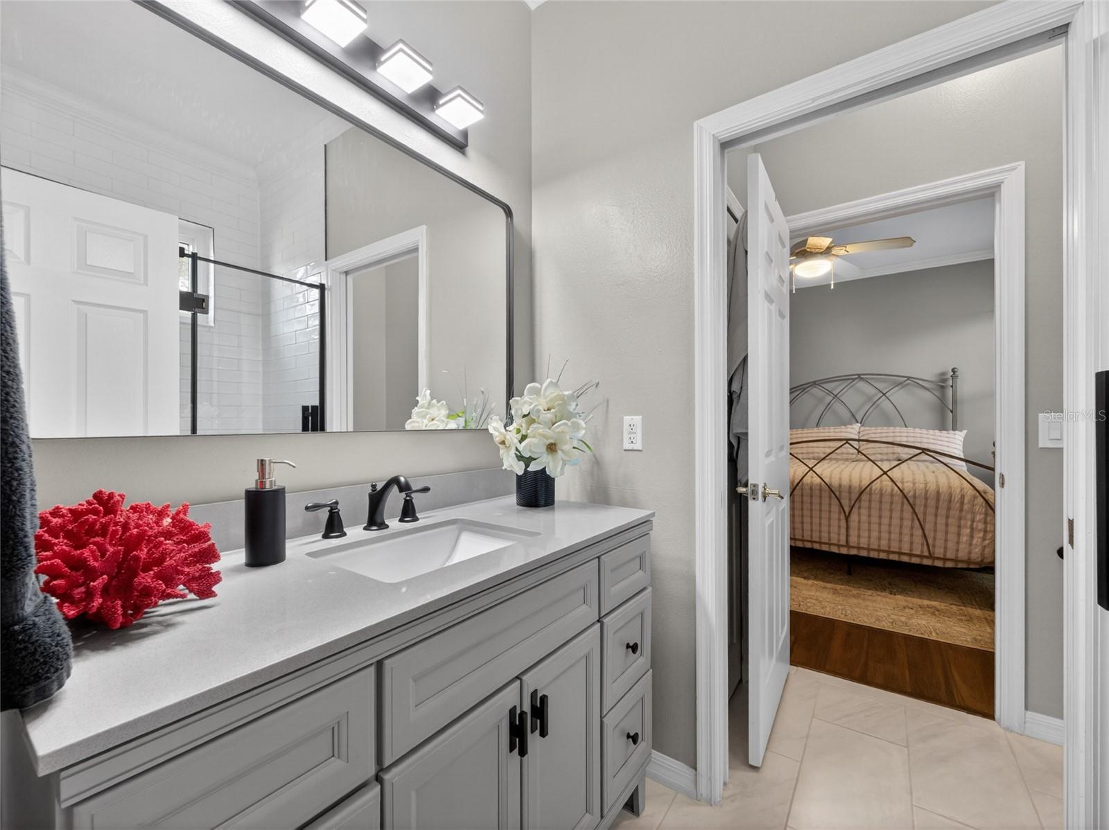 OAKS WINDERMERE 47/57 - Residential