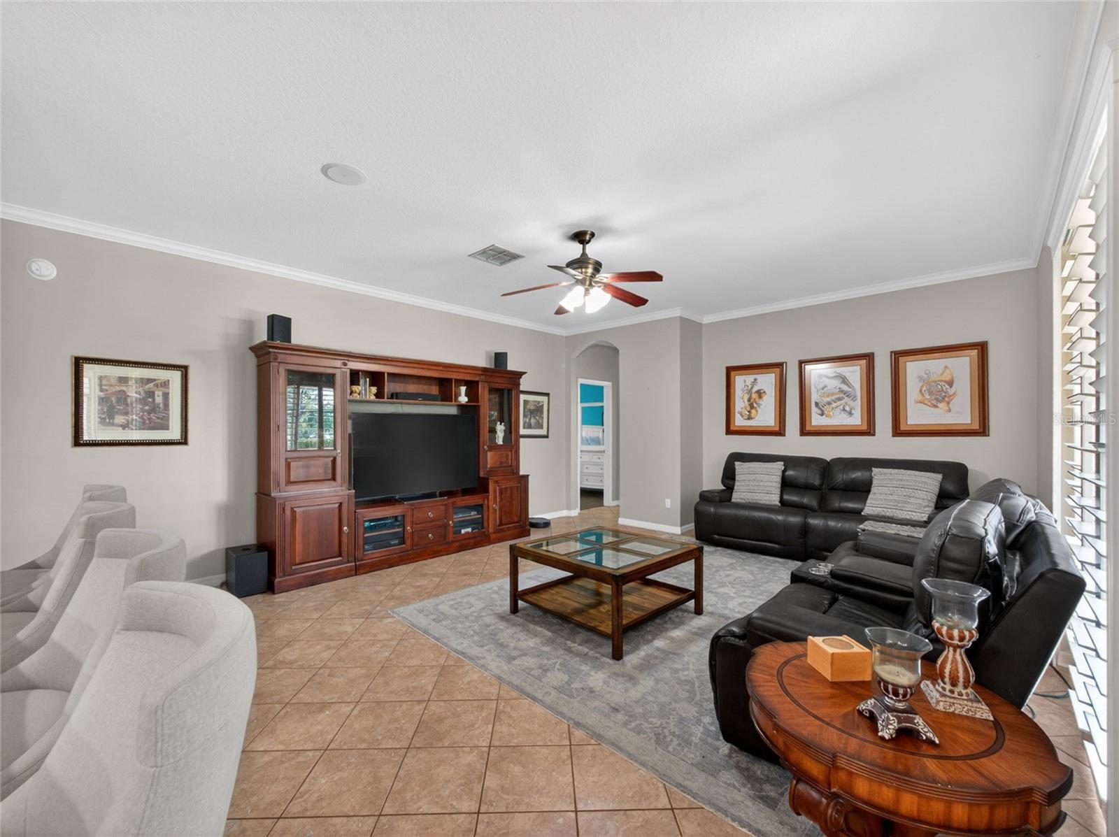 OAKS WINDERMERE 47/57 - Residential