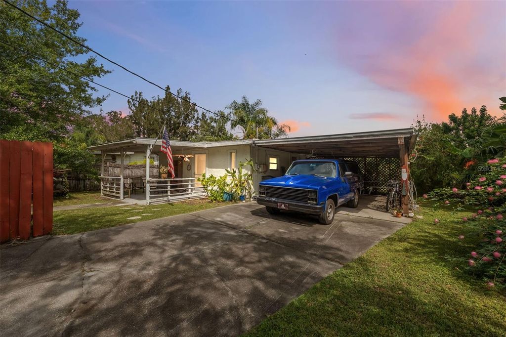 Photo of 5853 Mariposa Drive, Holiday, FL 34690 (MLS # W7878889)