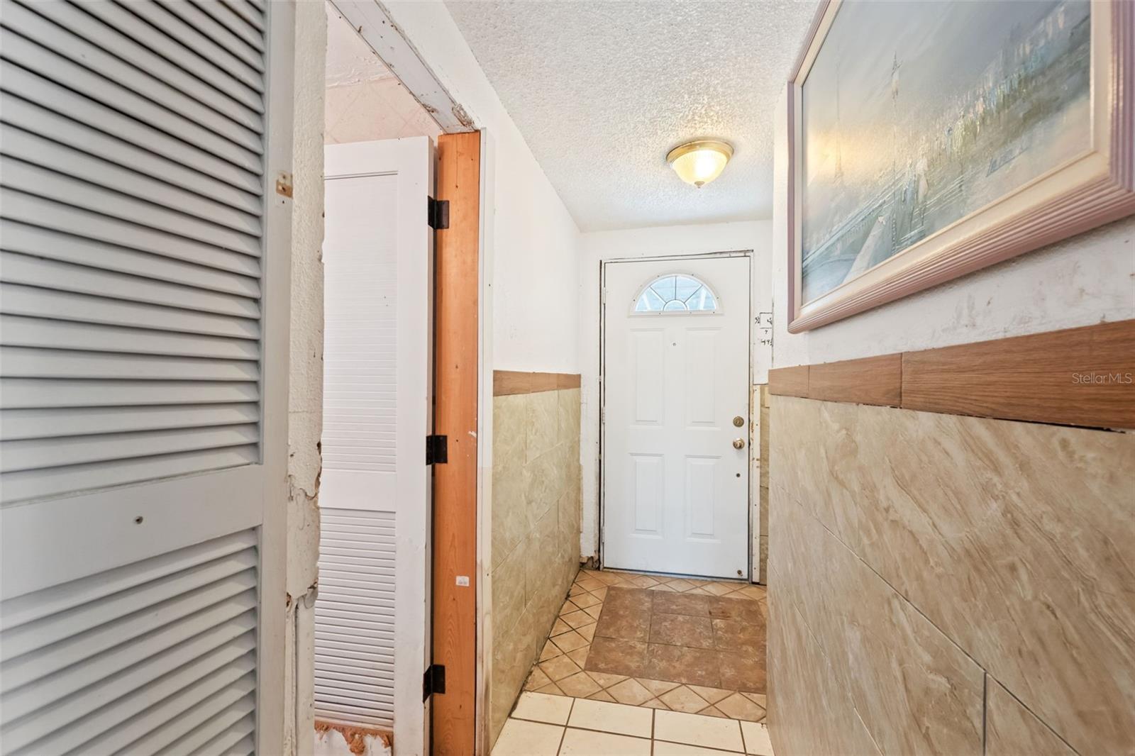 5853 MARIPOSA DRIVE