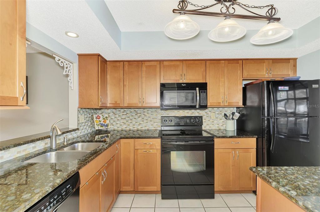 Photo of 320 Mission Trail N #H, Venice, FL 34285 (MLS # N6141700)