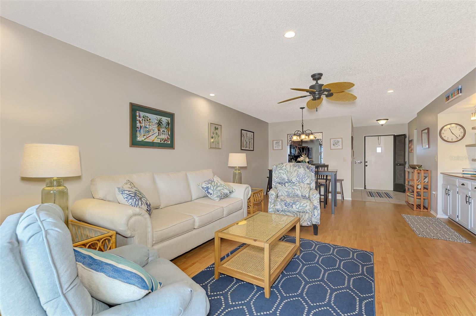 MISSION LAKES - Residential