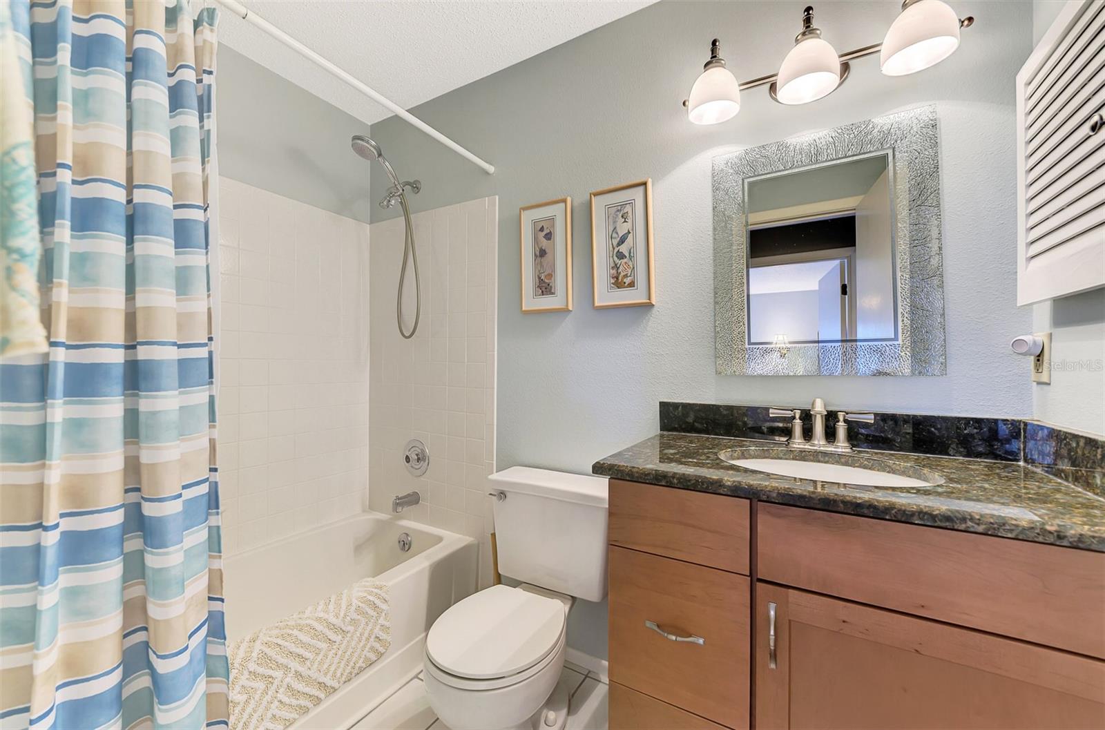 MISSION LAKES - Residential