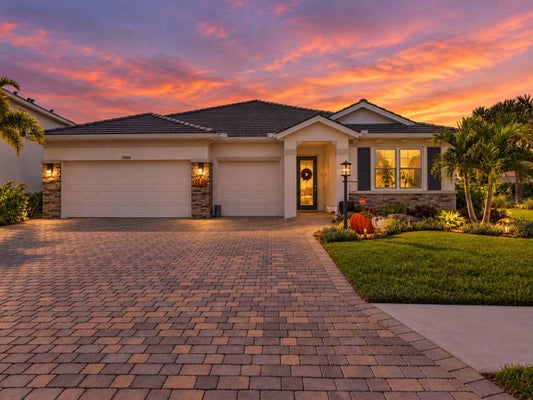 17604 BARLEY DR, BRADENTON, FL 34211 - Image 8f2f2cb4b4df3136f443d8e9ad7bde65/2533398451