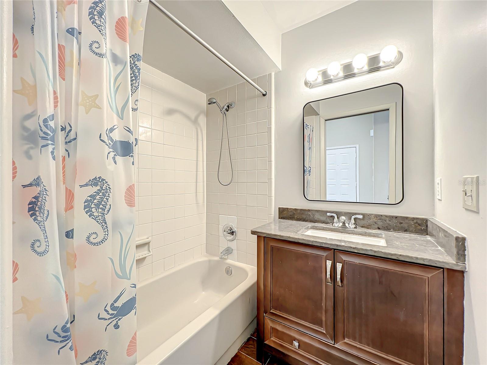 HUNTERS CREEK TR 145 PH 02 - Residential Lease