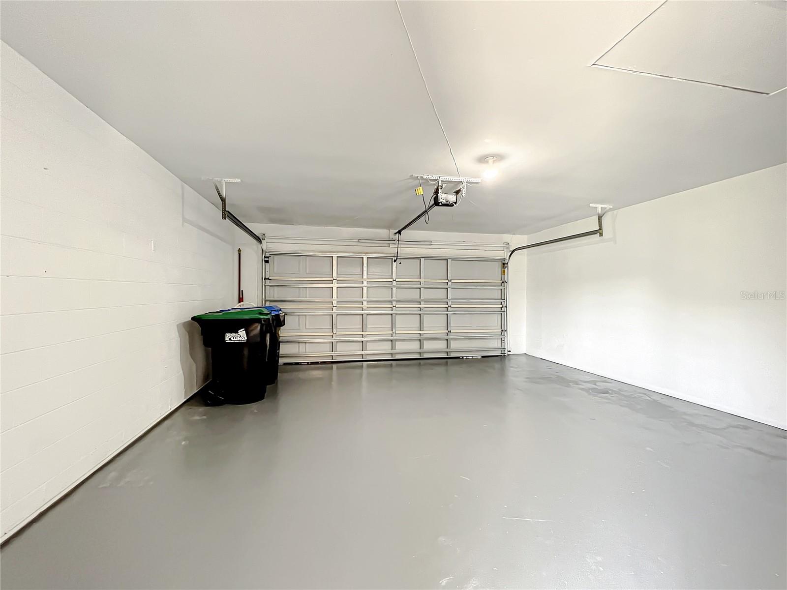 HUNTERS CREEK TR 145 PH 02 - Residential Lease