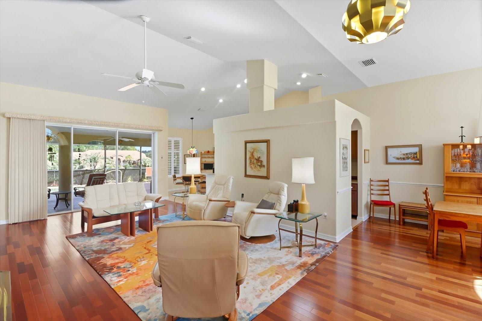 LAUREL RIDGE 02 - Residential