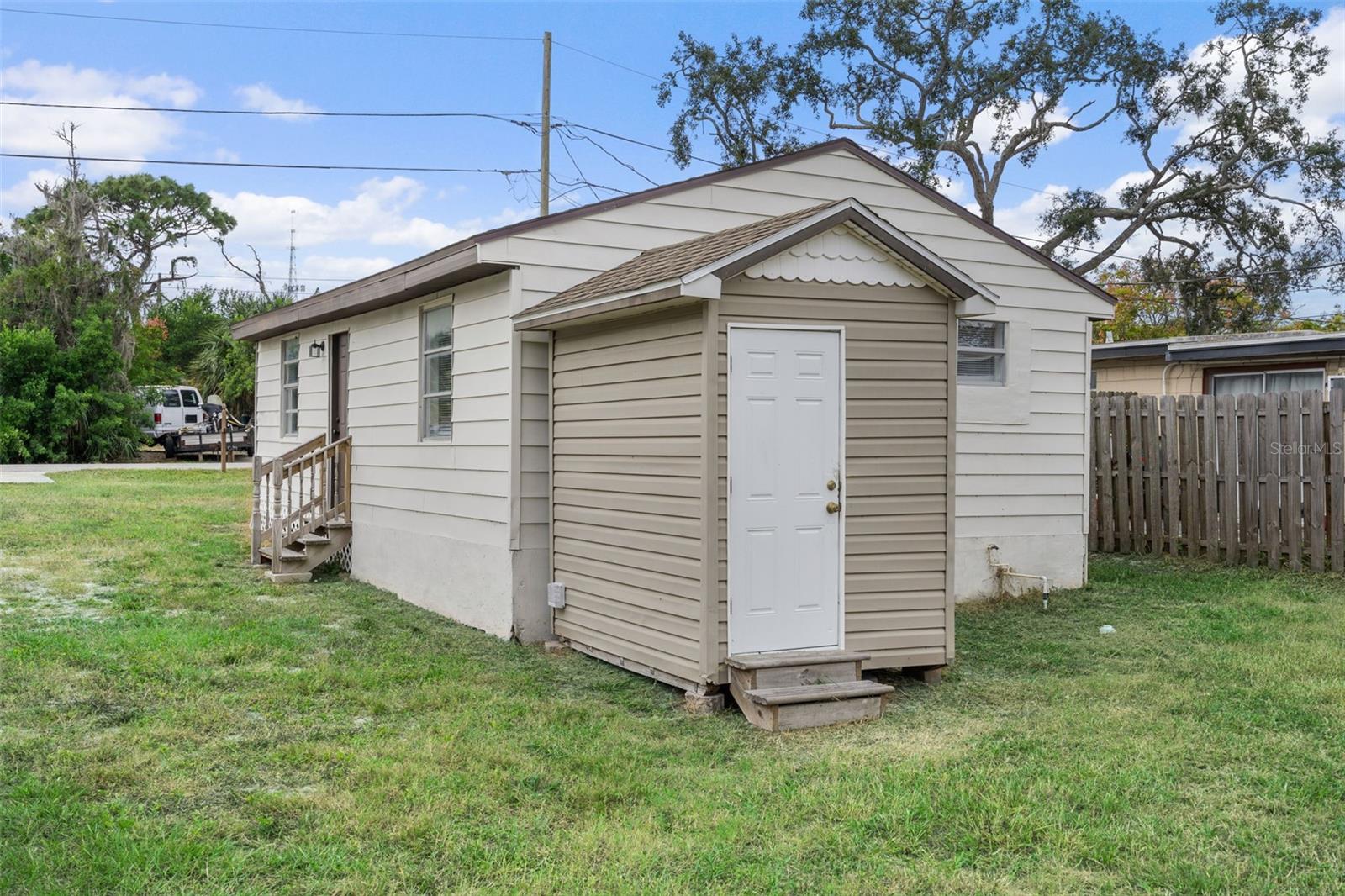 TEMPLE TERRACE - Residential