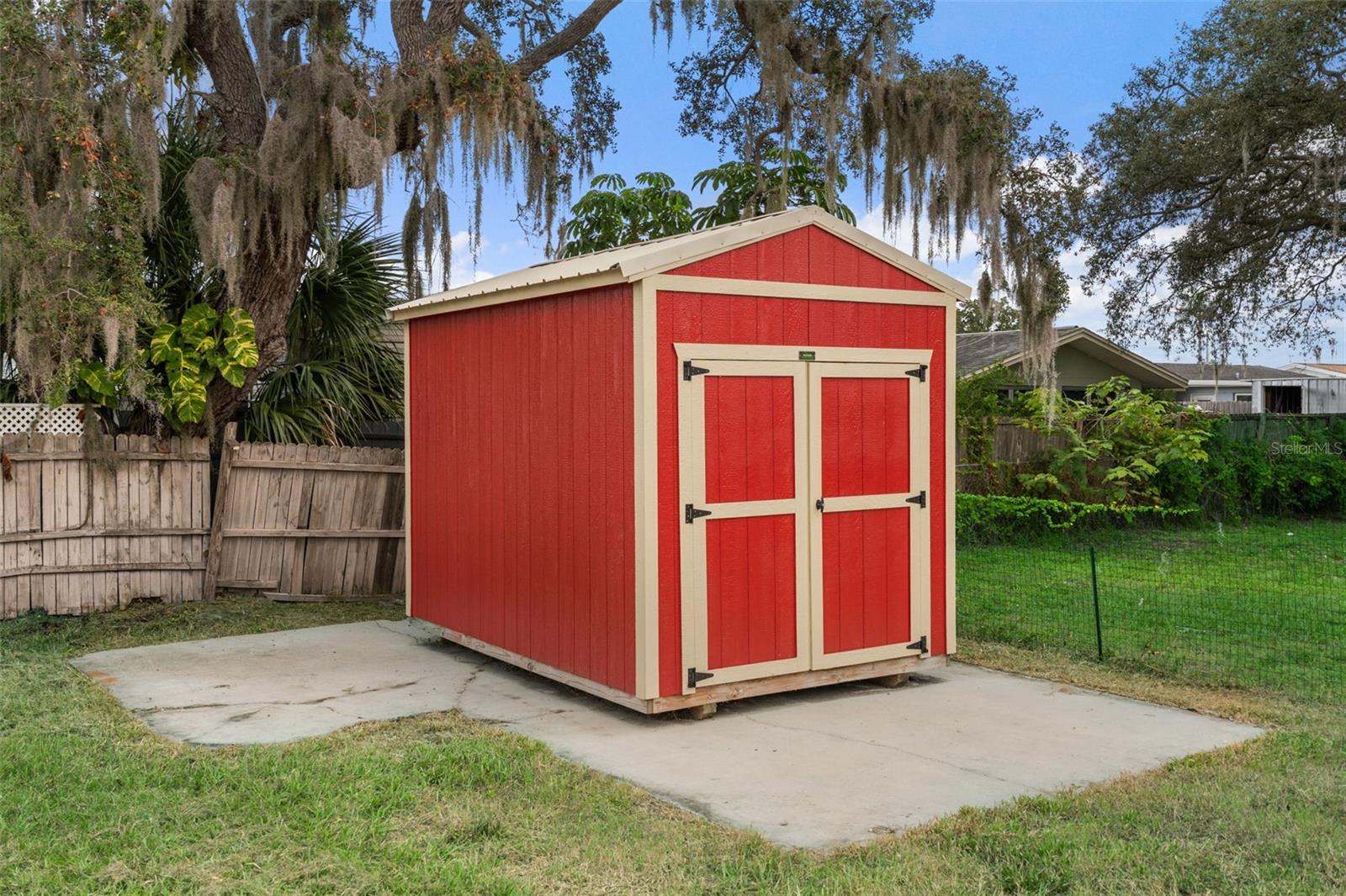 TEMPLE TERRACE - Residential