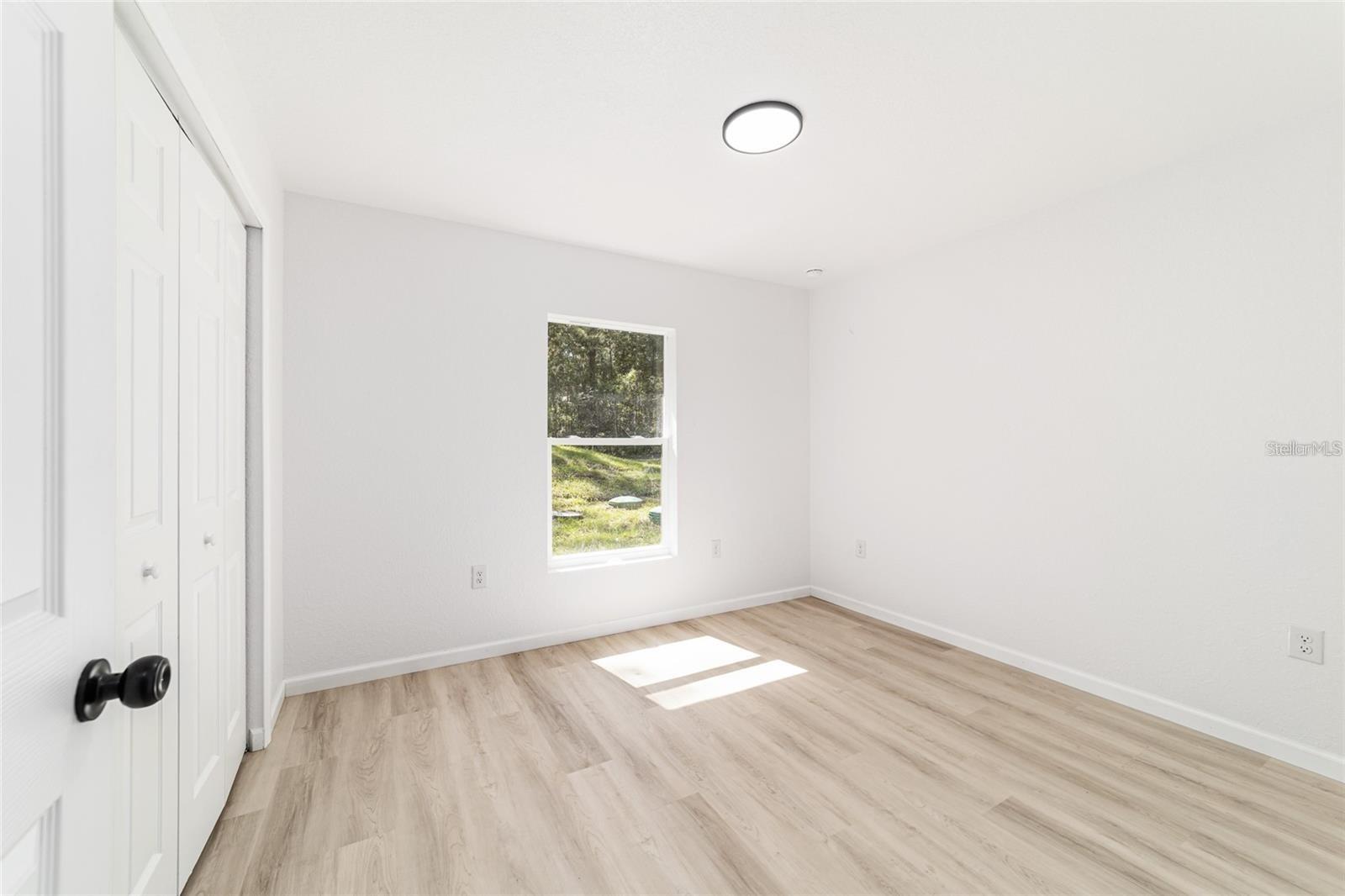 RAINBOW PLACE UN 3 - Residential Lease