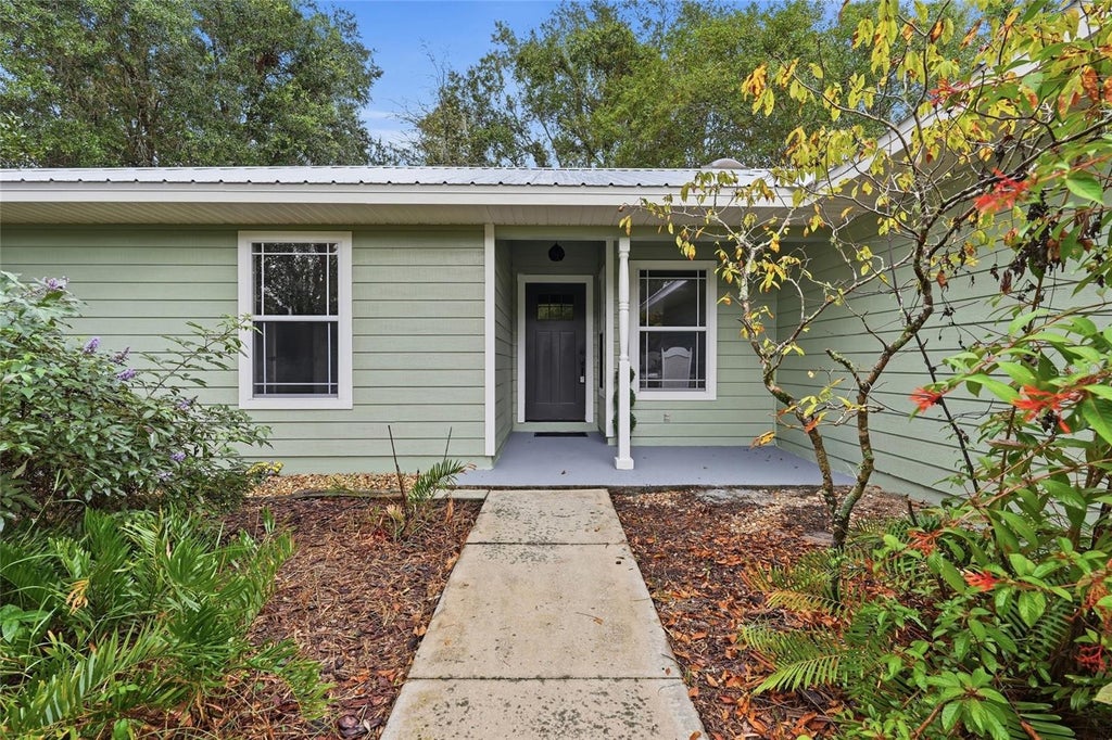 Photo of 518 NW 94 Way, Gainesville, FL 32607 (MLS # GC543959)