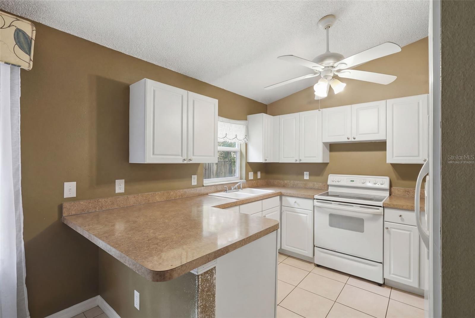 TWO/WEST HIGHLANDS 02 - Residential