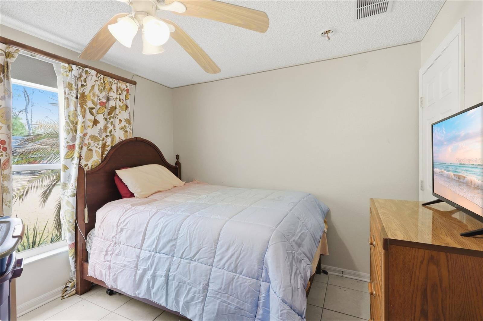 TWO/WEST HIGHLANDS 02 - Residential